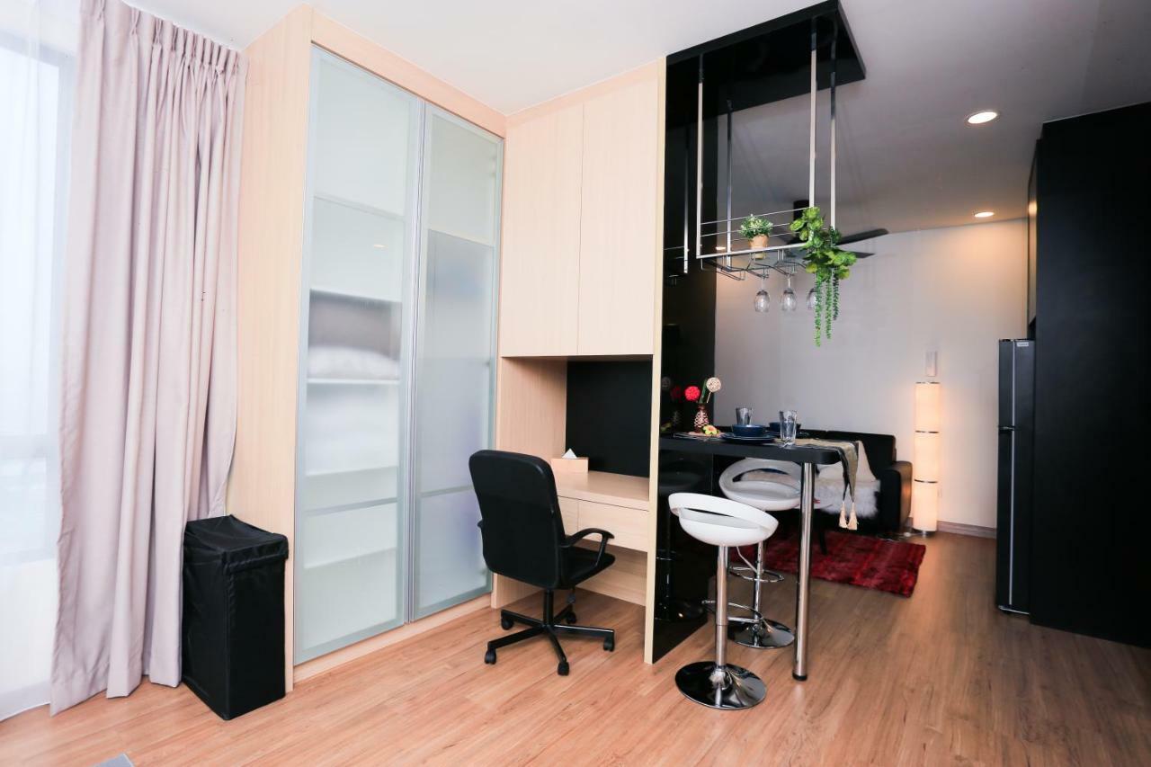Mlh Deluxe Studio Suites @ Landmark Residence Черас Екстериор снимка
